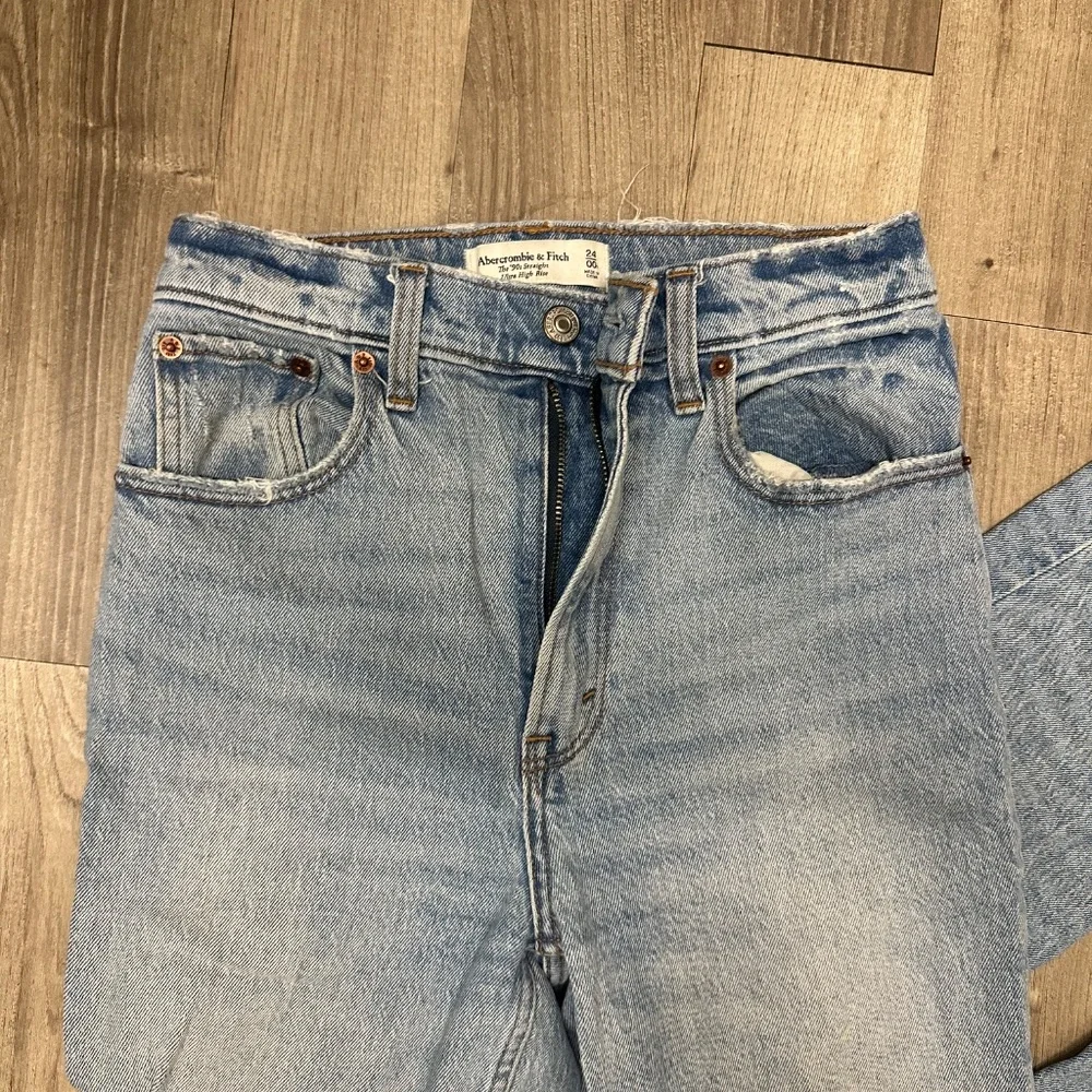 Abercrombie 90s Straight Ultra High Rise Size 24" - Picture 4 of 7